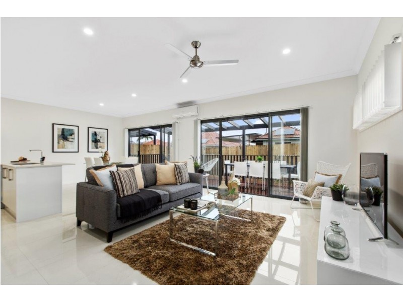 1/52 Booligal Street, Carina QLD 4152