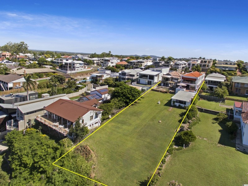 82-84 Oceana Terrace, Manly QLD 4179