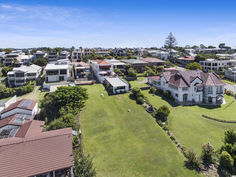 82-84 Oceana Terrace, Manly QLD 4179