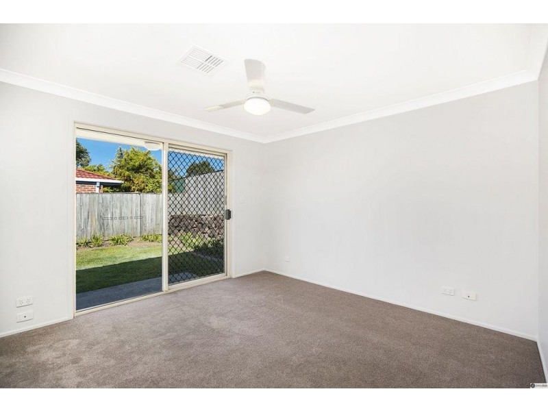49 Isaacs Way, Wakerley QLD 4154