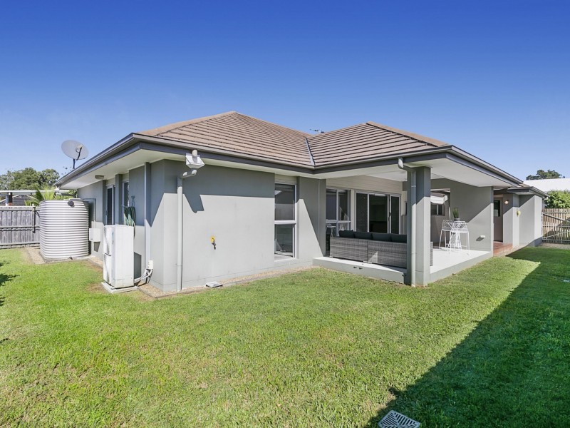 25 Brook Street, Wakerley QLD 4154