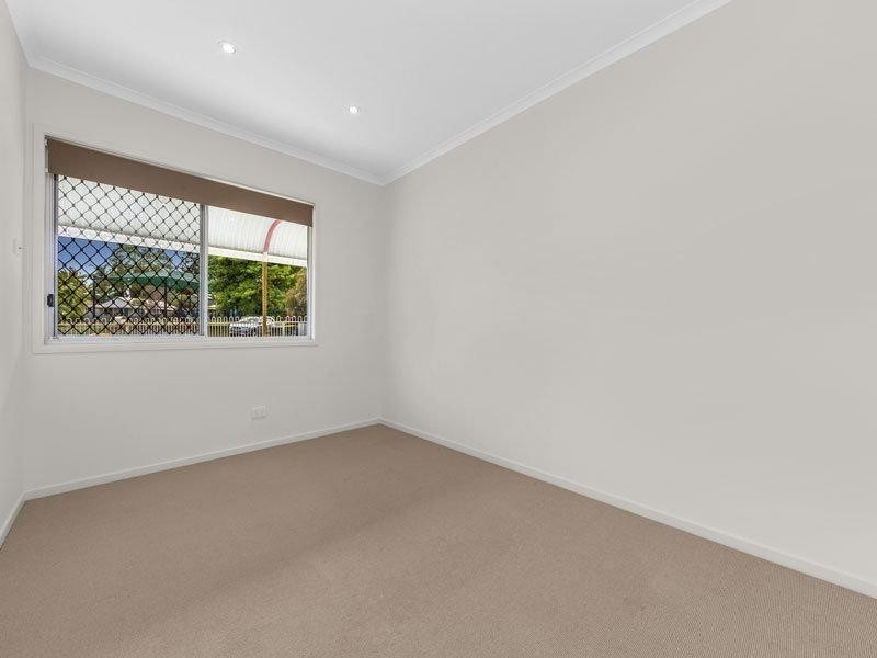 20 Banks Crs, Wynnum West QLD 4178
