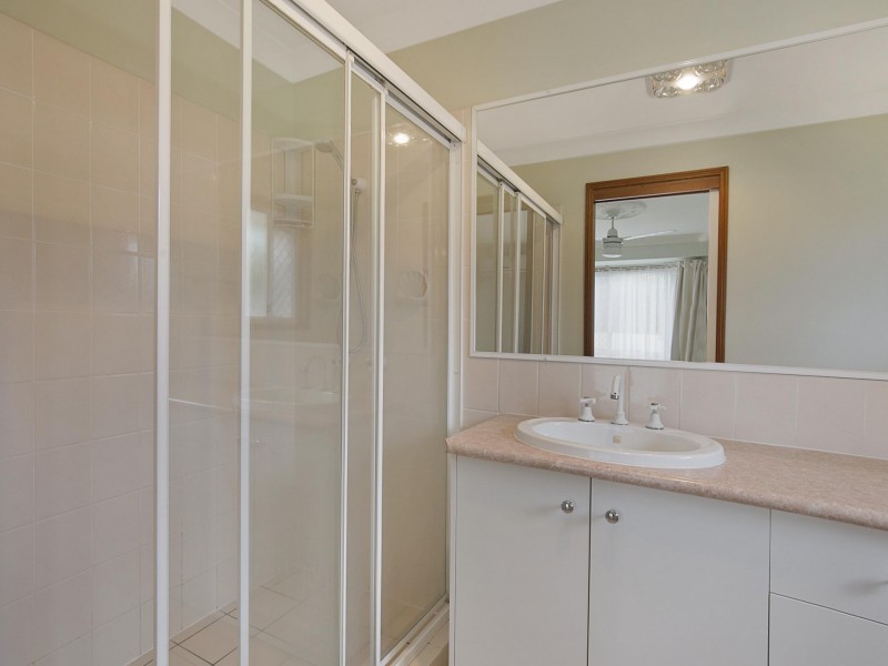 40 Byng Road, Birkdale QLD 4159