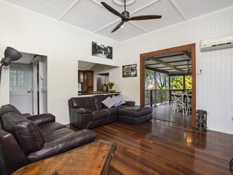 122 Sibley Road, Wynnum West QLD 4178