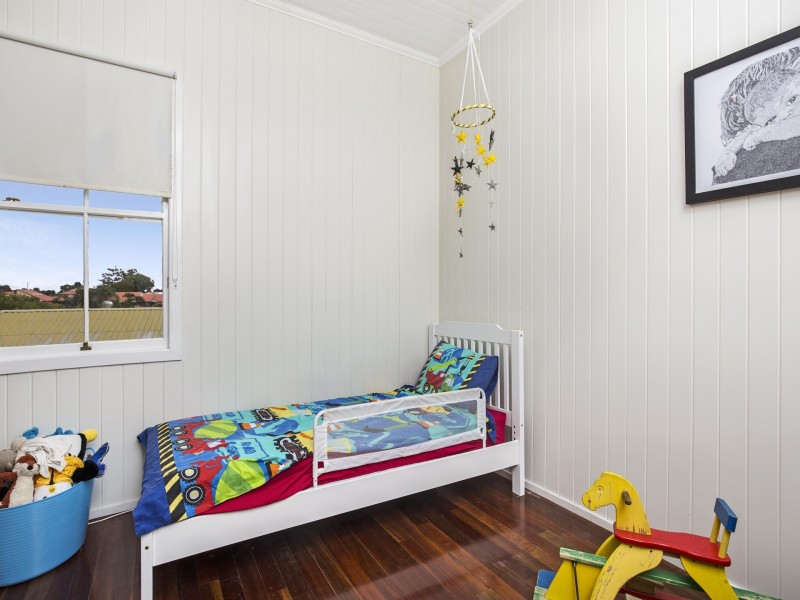 122 Sibley Road, Wynnum West QLD 4178