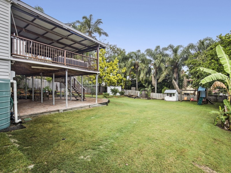 122 Sibley Road, Wynnum West QLD 4178