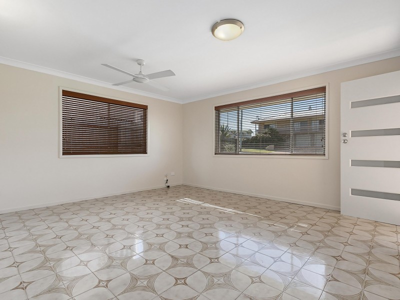 16 Bell Street, Dicky Beach QLD 4551