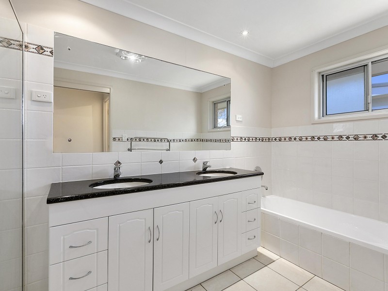 16 Bell Street, Dicky Beach QLD 4551