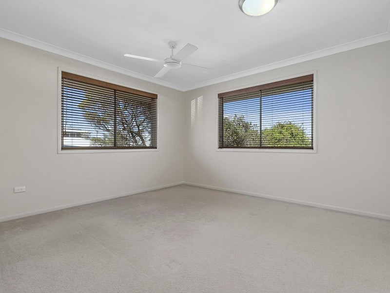 16 Bell Street, Dicky Beach QLD 4551