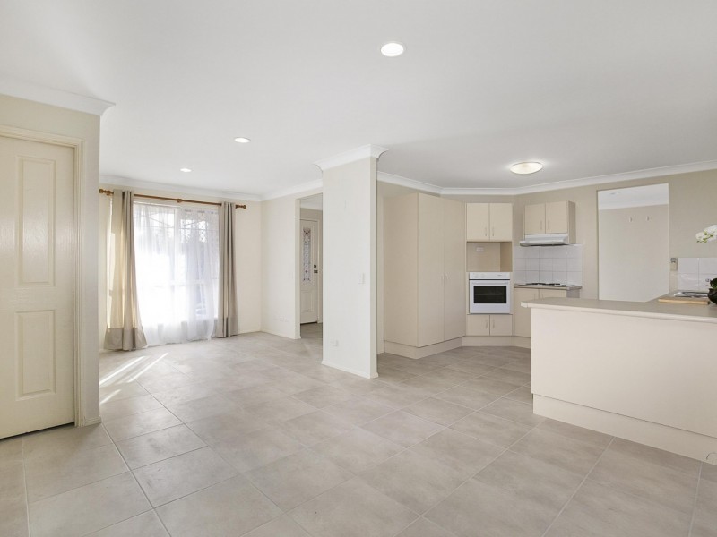 5 Ransom Place, Wakerley QLD 4154