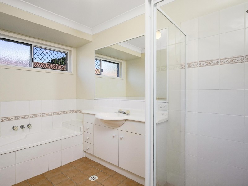 5 Ransom Place, Wakerley QLD 4154