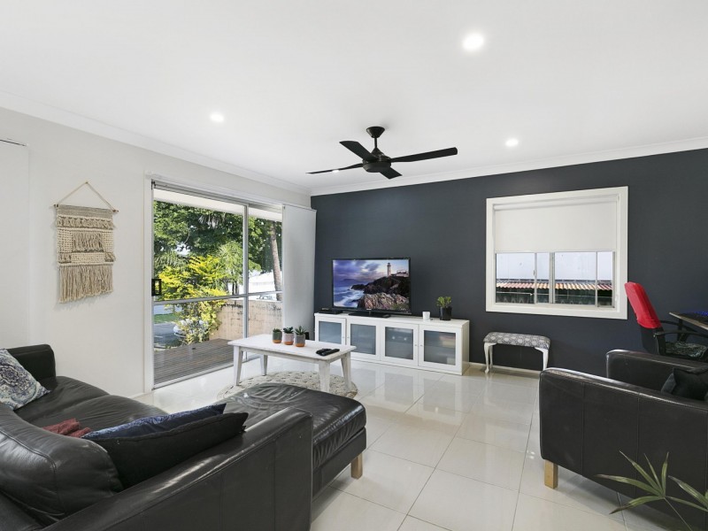 8 Majura Street, Belmont QLD 4153