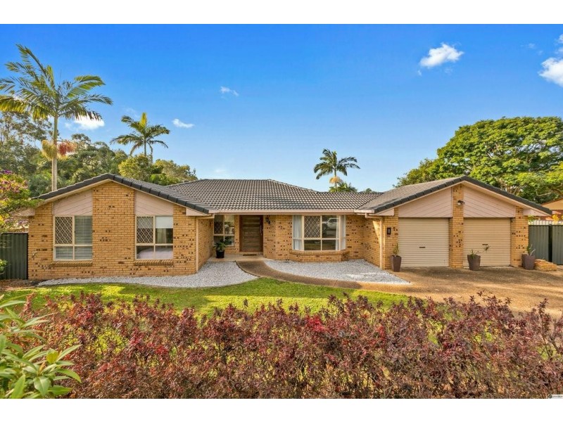 8 Spurs Drive, Wellington Point QLD 4160