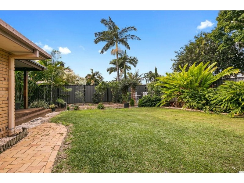 8 Spurs Drive, Wellington Point QLD 4160