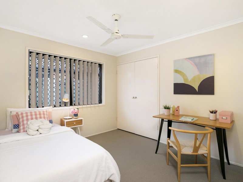 28 Network Drive, Wynnum West QLD 4178