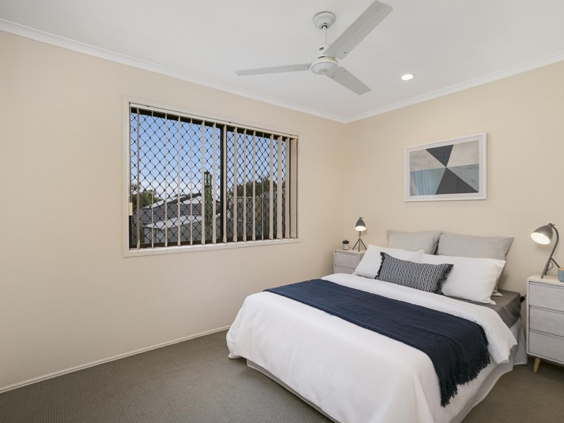 28 Network Drive, Wynnum West QLD 4178