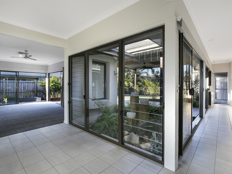 44 Mossvale Drive, Wakerley QLD 4154