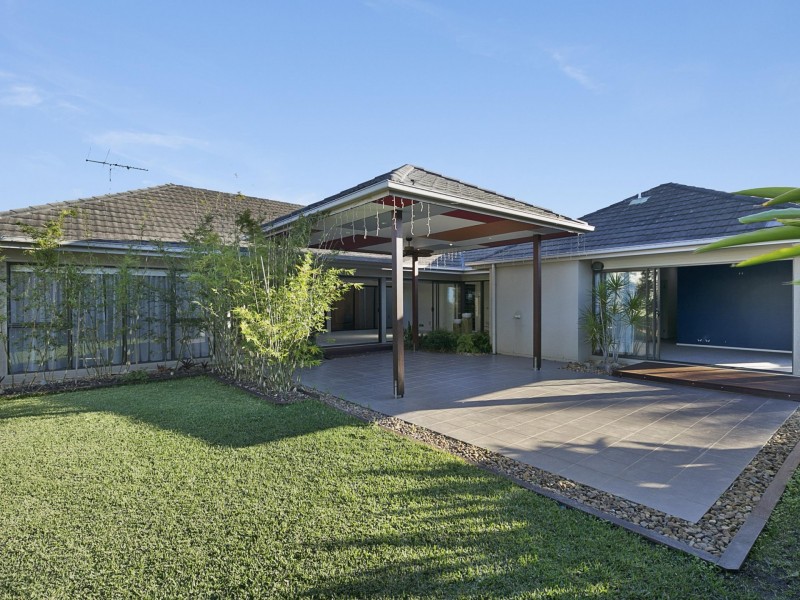 44 Mossvale Drive, Wakerley QLD 4154