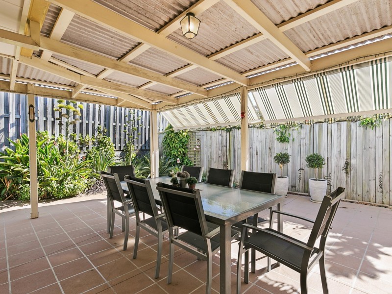 21 Matthews Way, Wakerley QLD 4154
