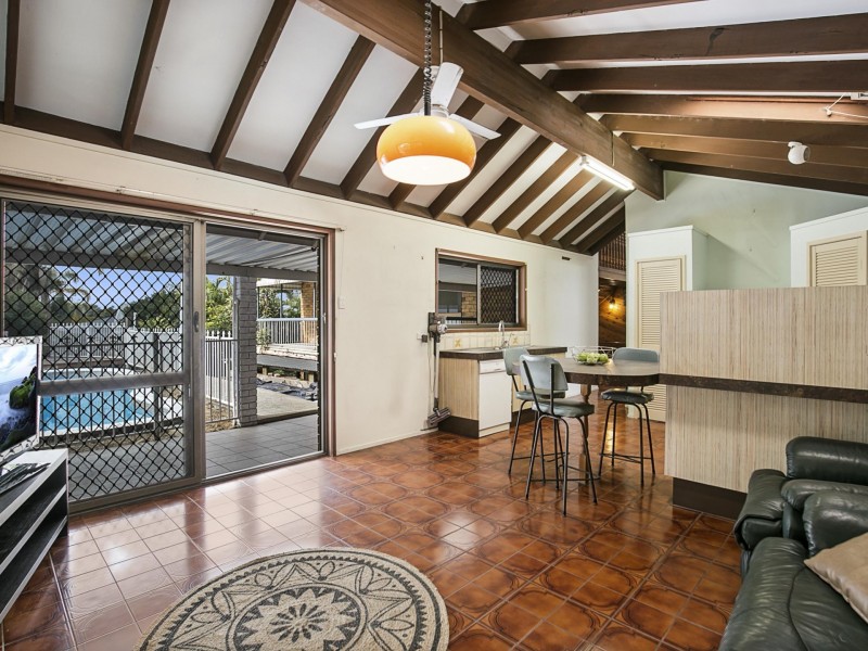 14 Nyeena Street, Belmont QLD 4153