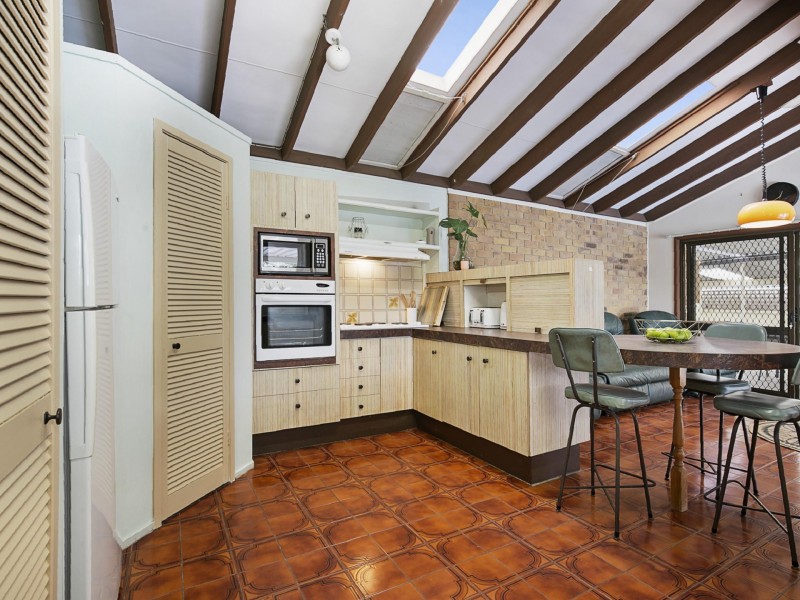 14 Nyeena Street, Belmont QLD 4153