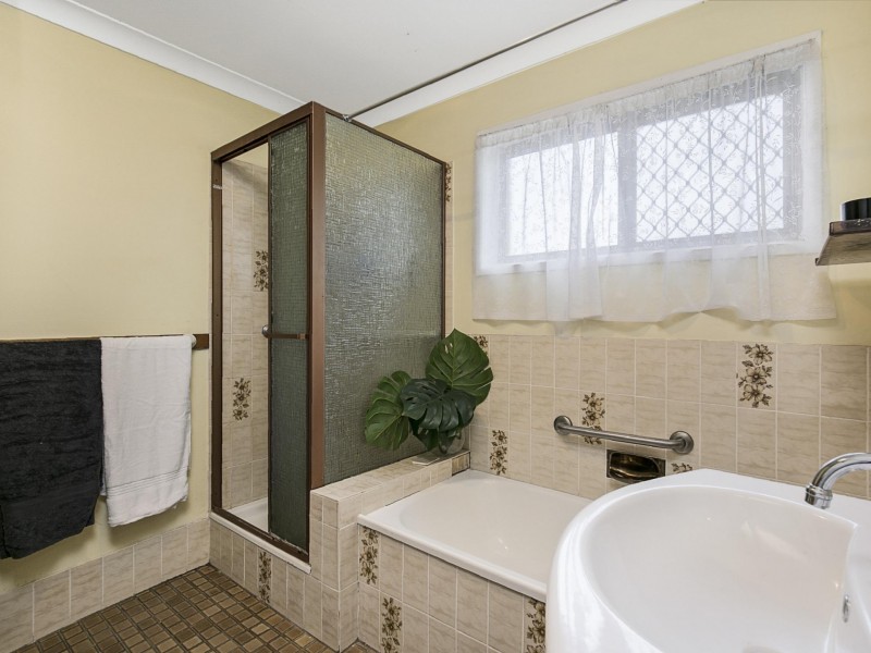 14 Nyeena Street, Belmont QLD 4153