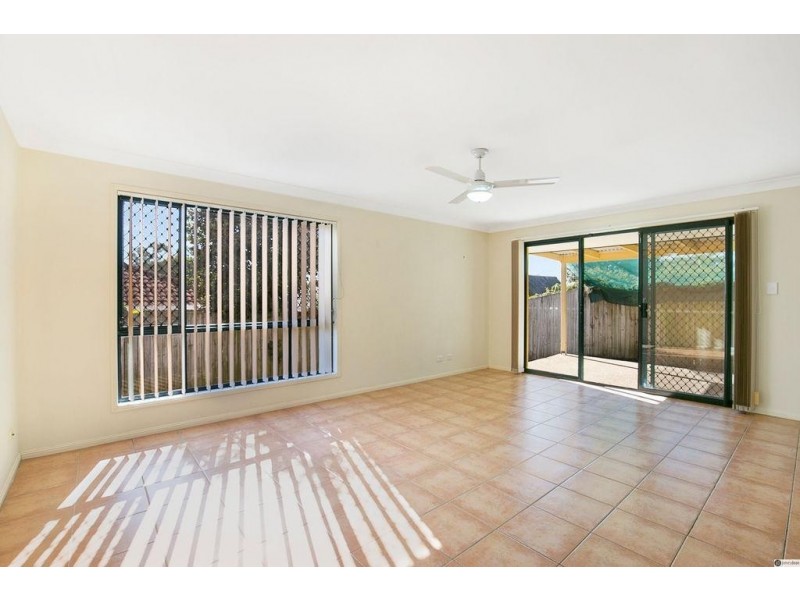 9 Friend Street, Wakerley QLD 4154