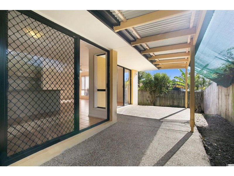 9 Friend Street, Wakerley QLD 4154