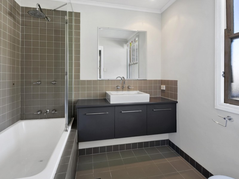 146 Kingsley Terrace, Manly QLD 4179