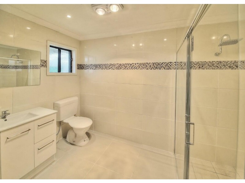 9 Juanita Grove, Springwood QLD 4127