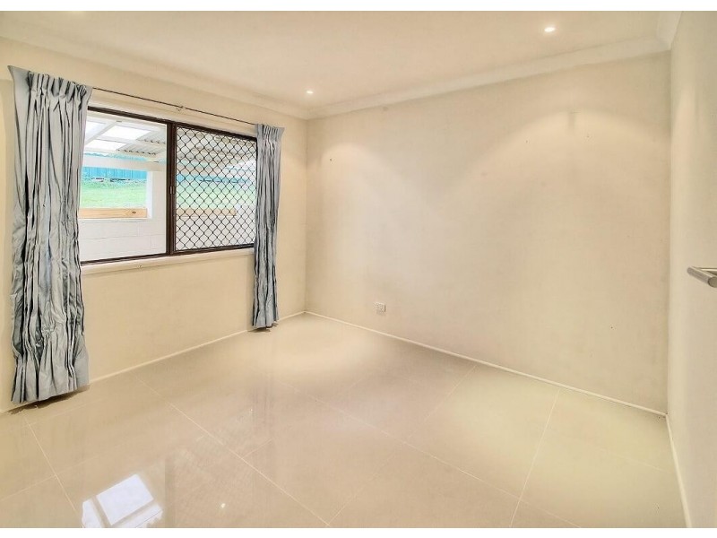 9 Juanita Grove, Springwood QLD 4127