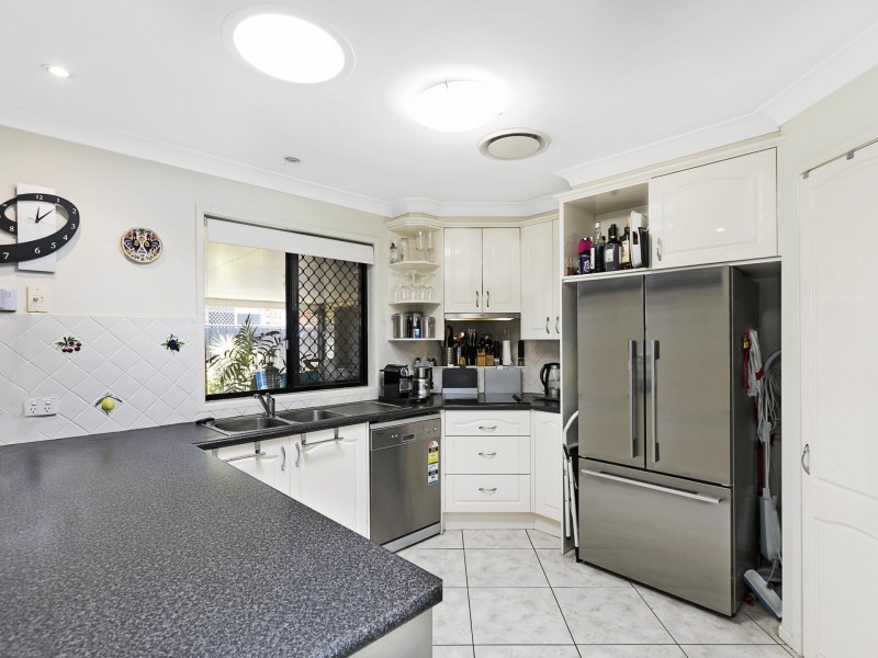 21 Marty Street, Wynnum West QLD 4178