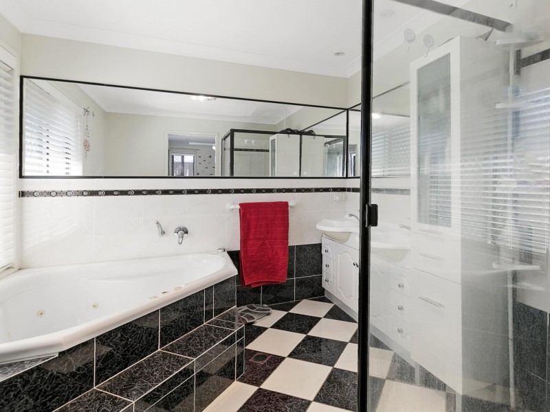 21 Marty Street, Wynnum West QLD 4178