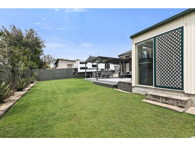 25 New Lindum Road, Wynnum West QLD 4178