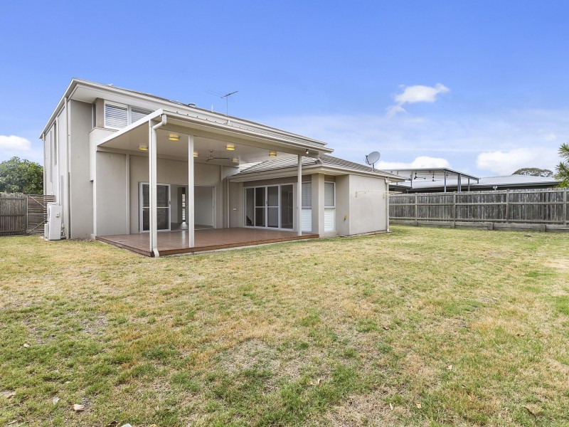 32 Brook Street, Wakerley QLD 4154