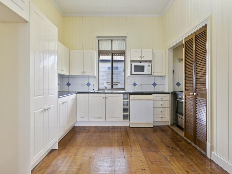 20 Belgrave Street, Balmoral QLD 4171