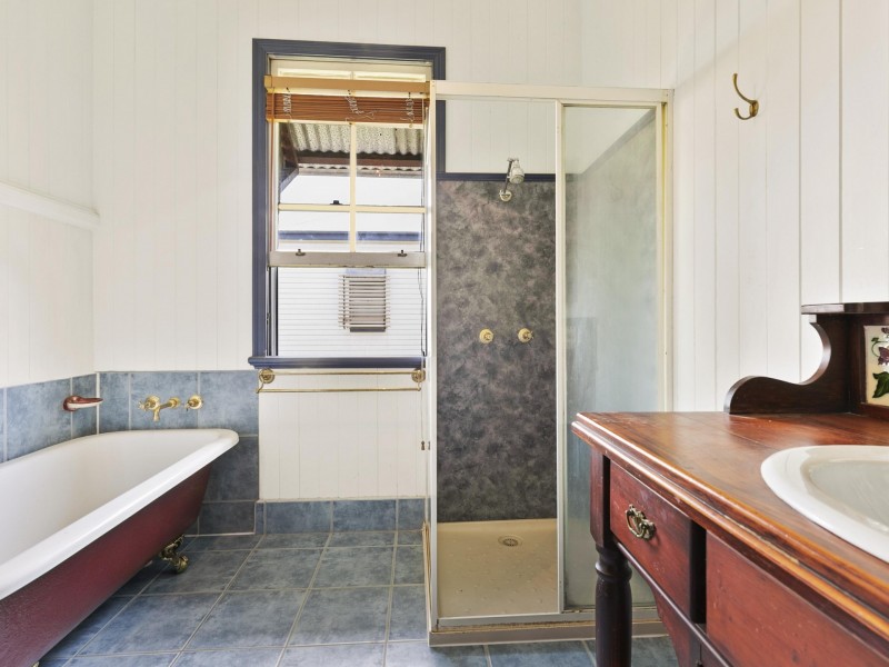 20 Belgrave Street, Balmoral QLD 4171