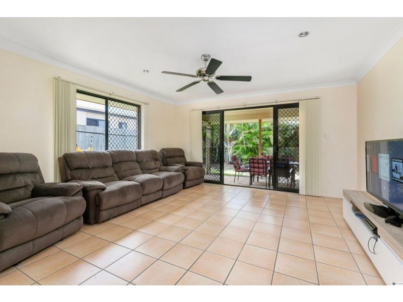 12 Manning Esplanade, Thornlands QLD 4164