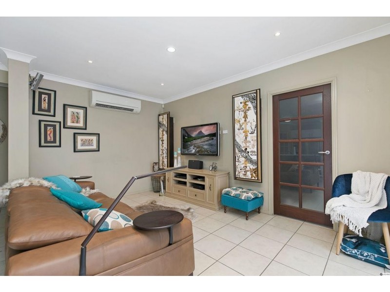 6 Pandanus Place, Tingalpa QLD 4173