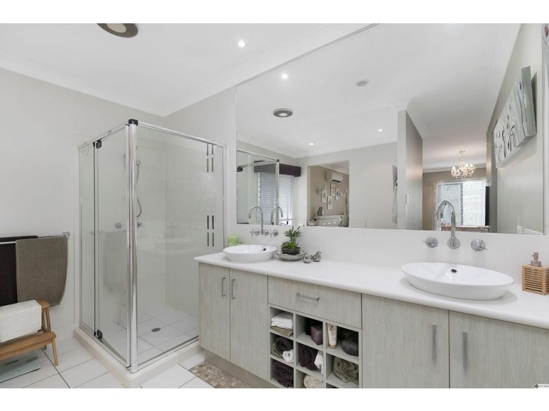 6 Pandanus Place, Tingalpa QLD 4173