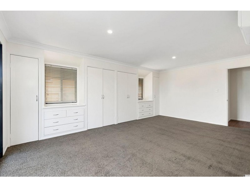 39 Roseneath Parade, Wynnum West QLD 4178