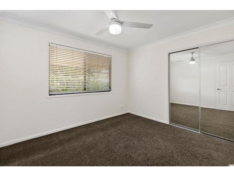 39 Roseneath Parade, Wynnum West QLD 4178