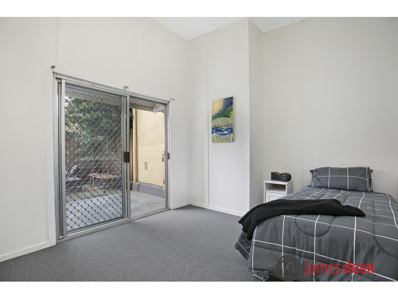 39 Roseneath Parade, Wynnum West QLD 4178