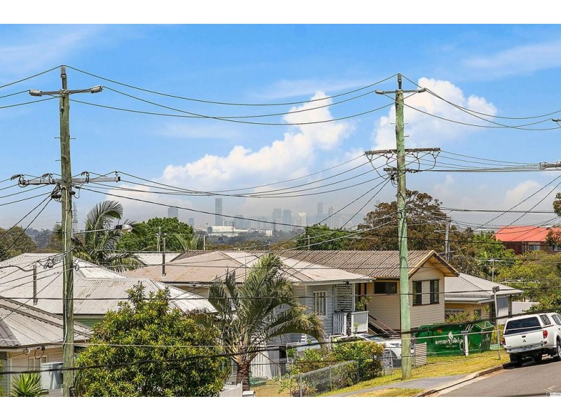 39 Roseneath Parade, Wynnum West QLD 4178