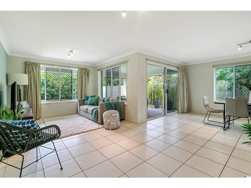 99 Kamarin Street, Manly West QLD 4179
