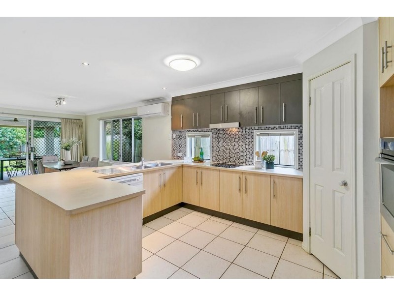 99 Kamarin Street, Manly West QLD 4179