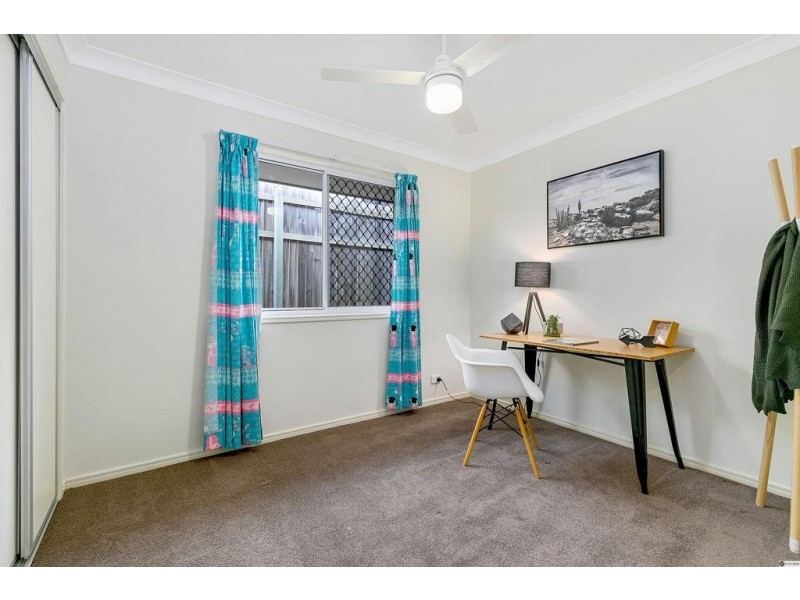 99 Kamarin Street, Manly West QLD 4179
