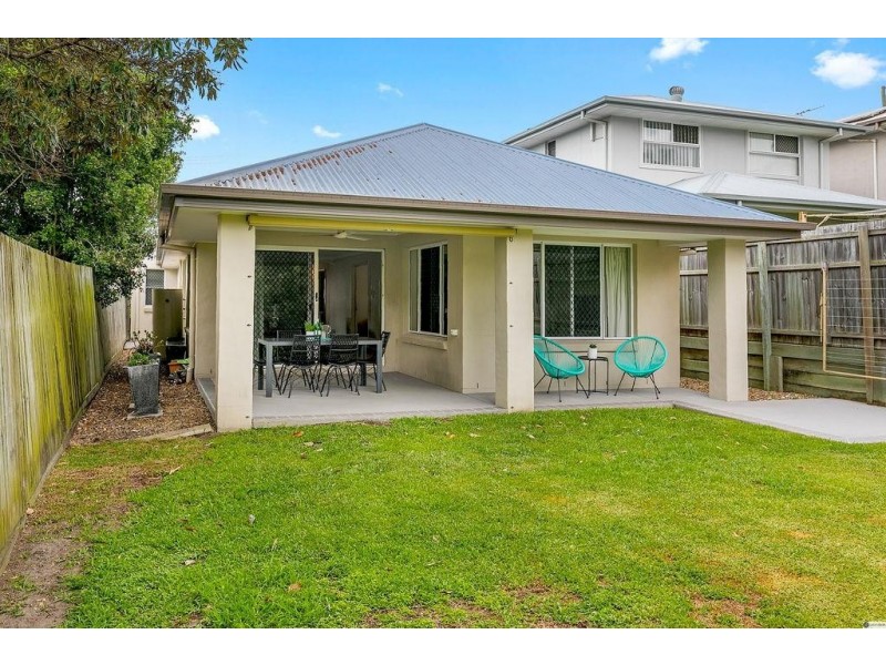 99 Kamarin Street, Manly West QLD 4179