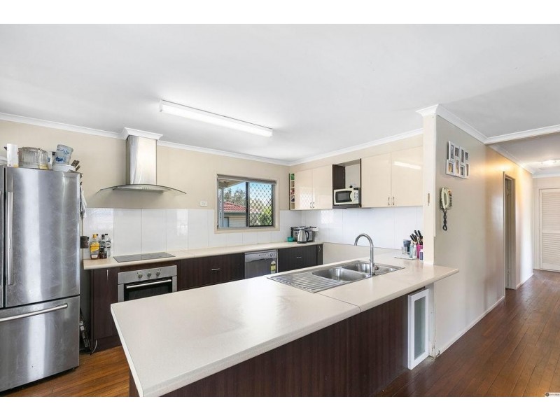 6 Balnave Street, Wynnum West QLD 4178