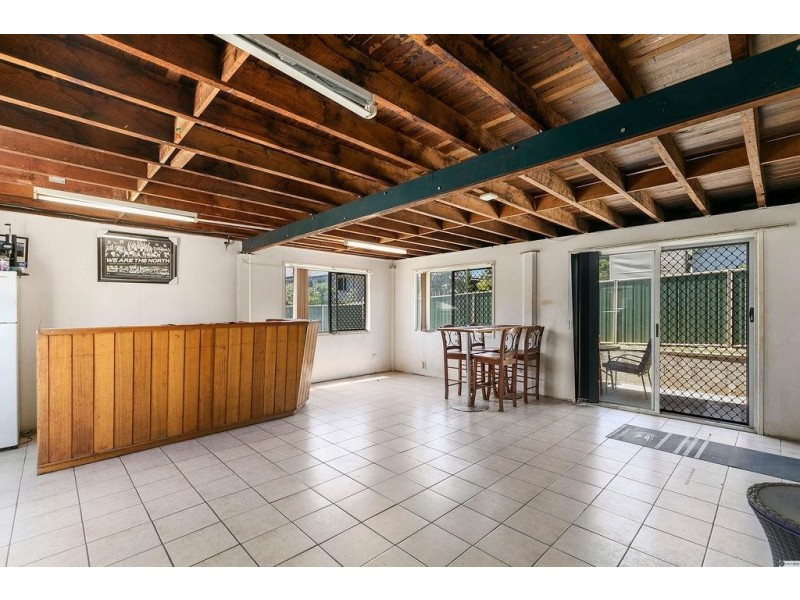 6 Balnave Street, Wynnum West QLD 4178